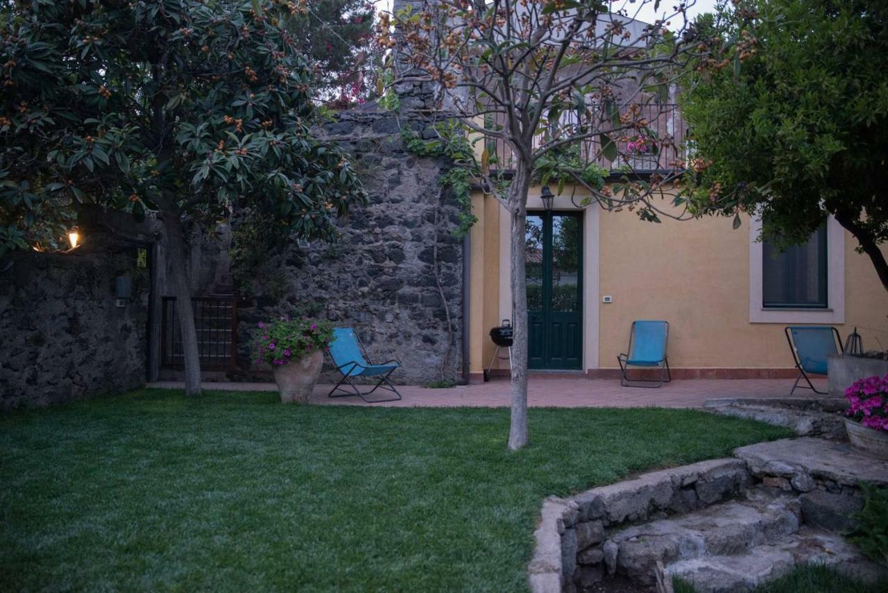 Il Pozzo E L'Ulivo - Just 200 Meters From The Metro - Villa CTA Exterior photo